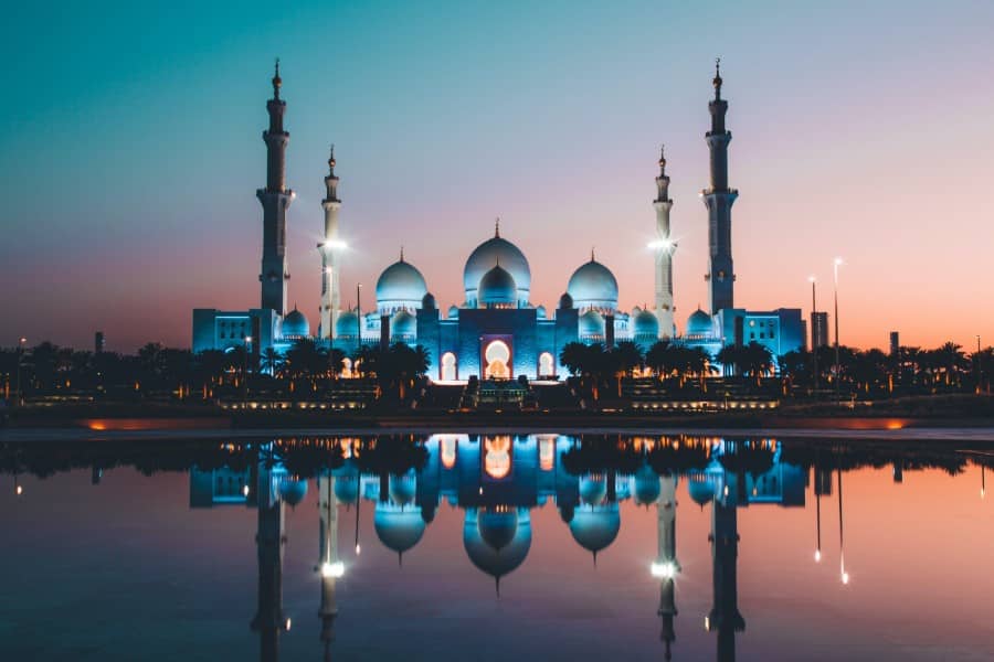 Vackra landskap i Abu Dhabi, särskilt vid solnedgången