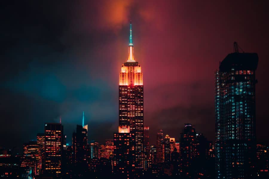 Efter många år har Empire State Building ändrat sitt ljus